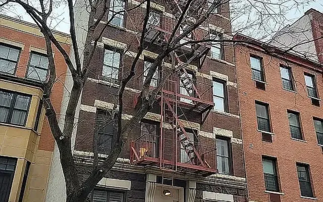 Fachada de 272 W 117th St, Manhattan